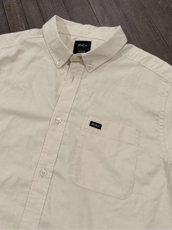 RVCA Other - RVCA Men’s Medium Slim Fit Short Sleeve Button Down Shirt Cream